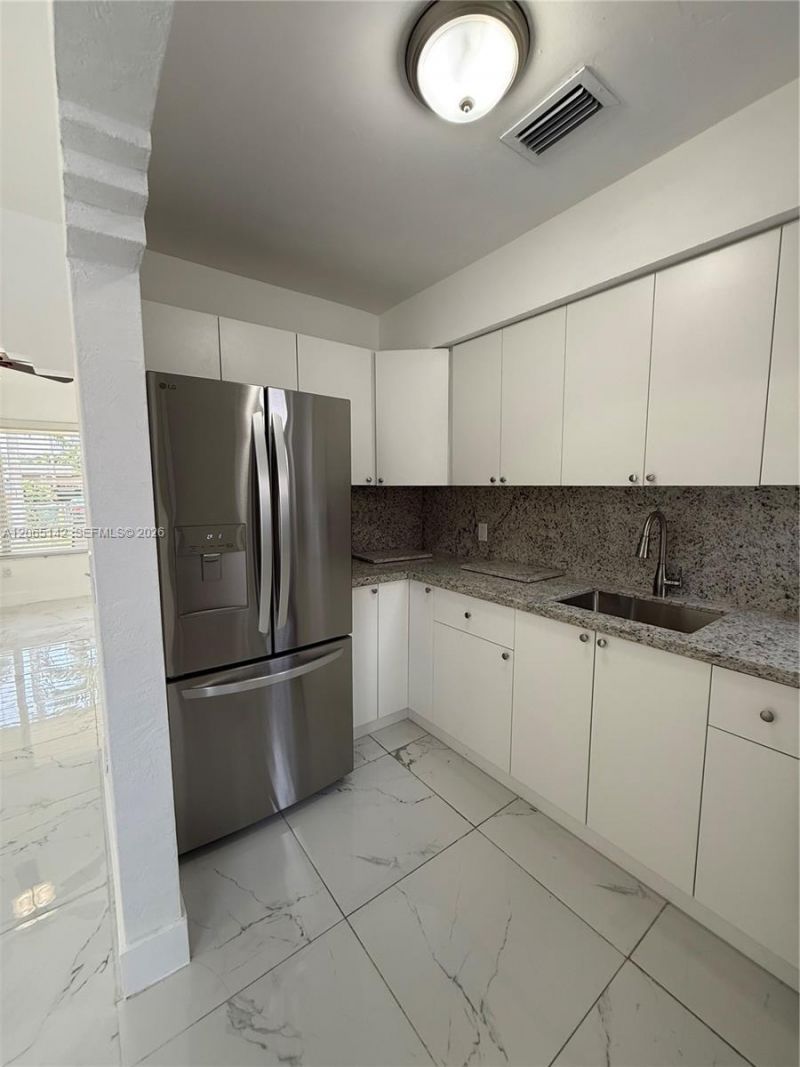 3177 SW 27th Ter, Unit 3177, Miami, FL 33133 Photo