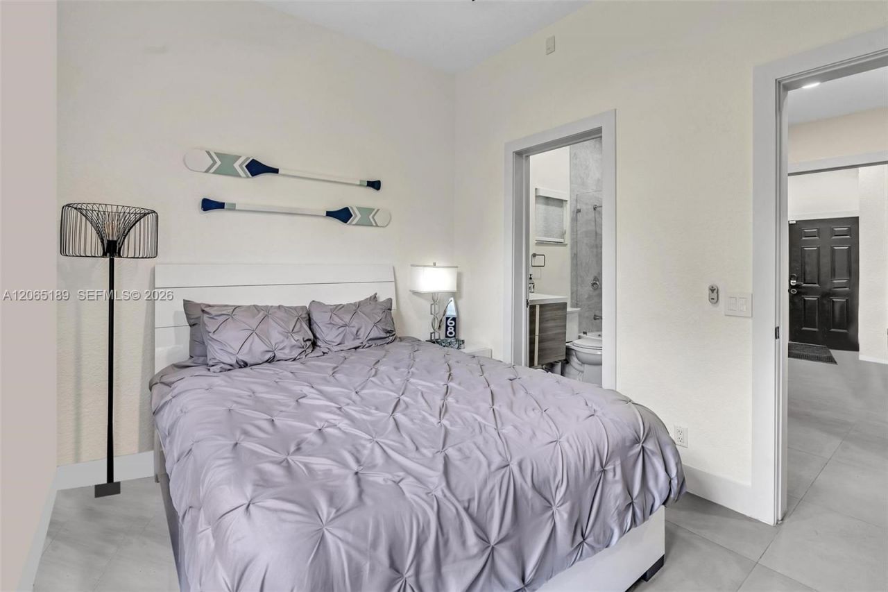 2521 Center Ave , Fort Lauderdale, FL 33305 Photo