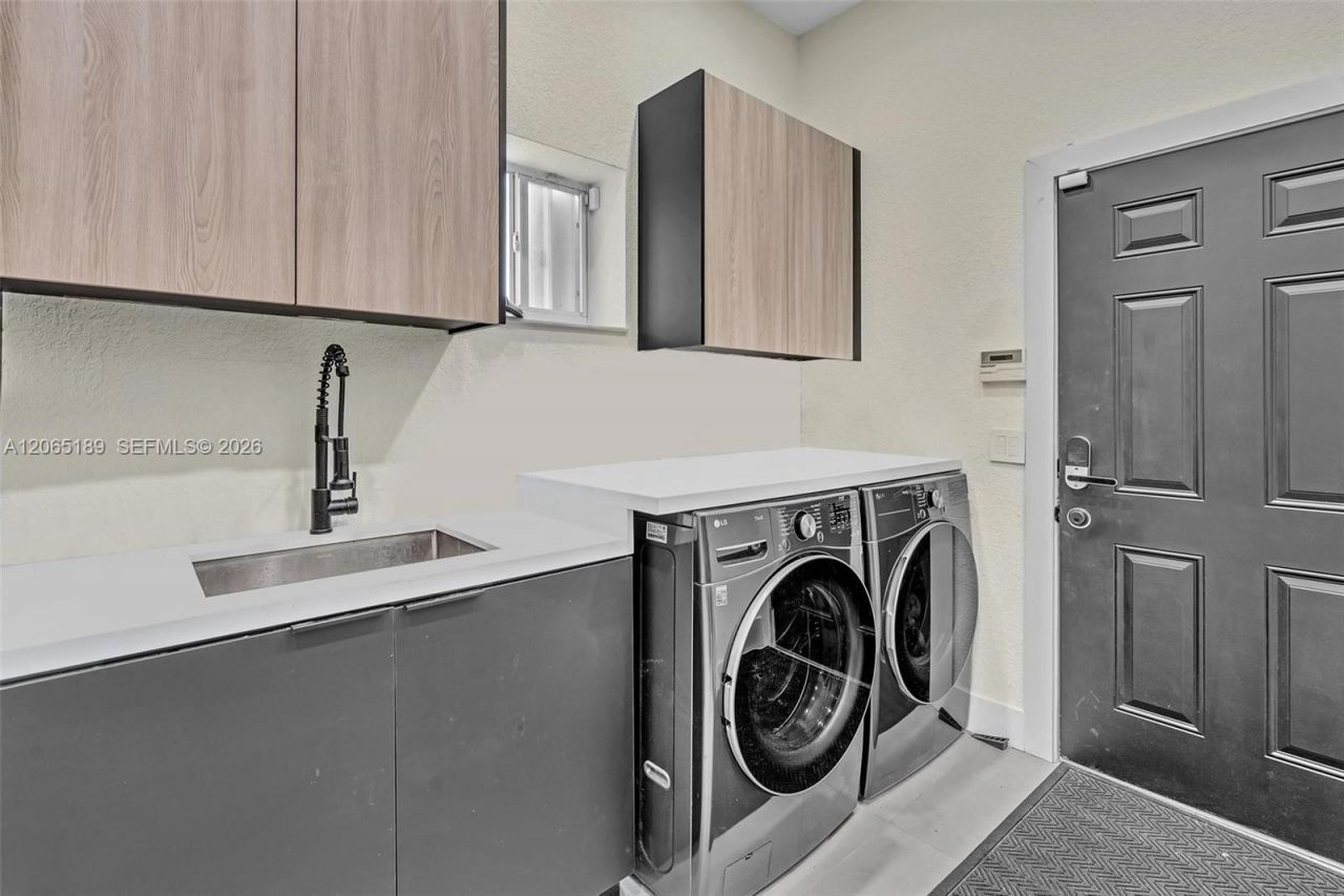 2521 Center Ave , Fort Lauderdale, FL 33305 Photo