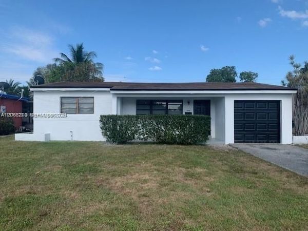 2808 SW 67th Way , Miramar, FL 33023