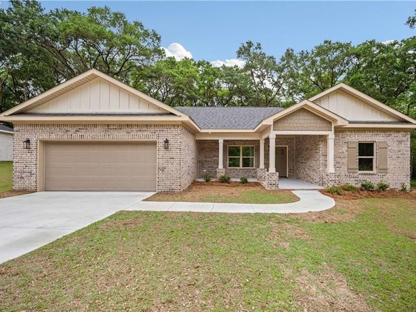 7032 Country Oaks Drive N, Irvington, AL 36544