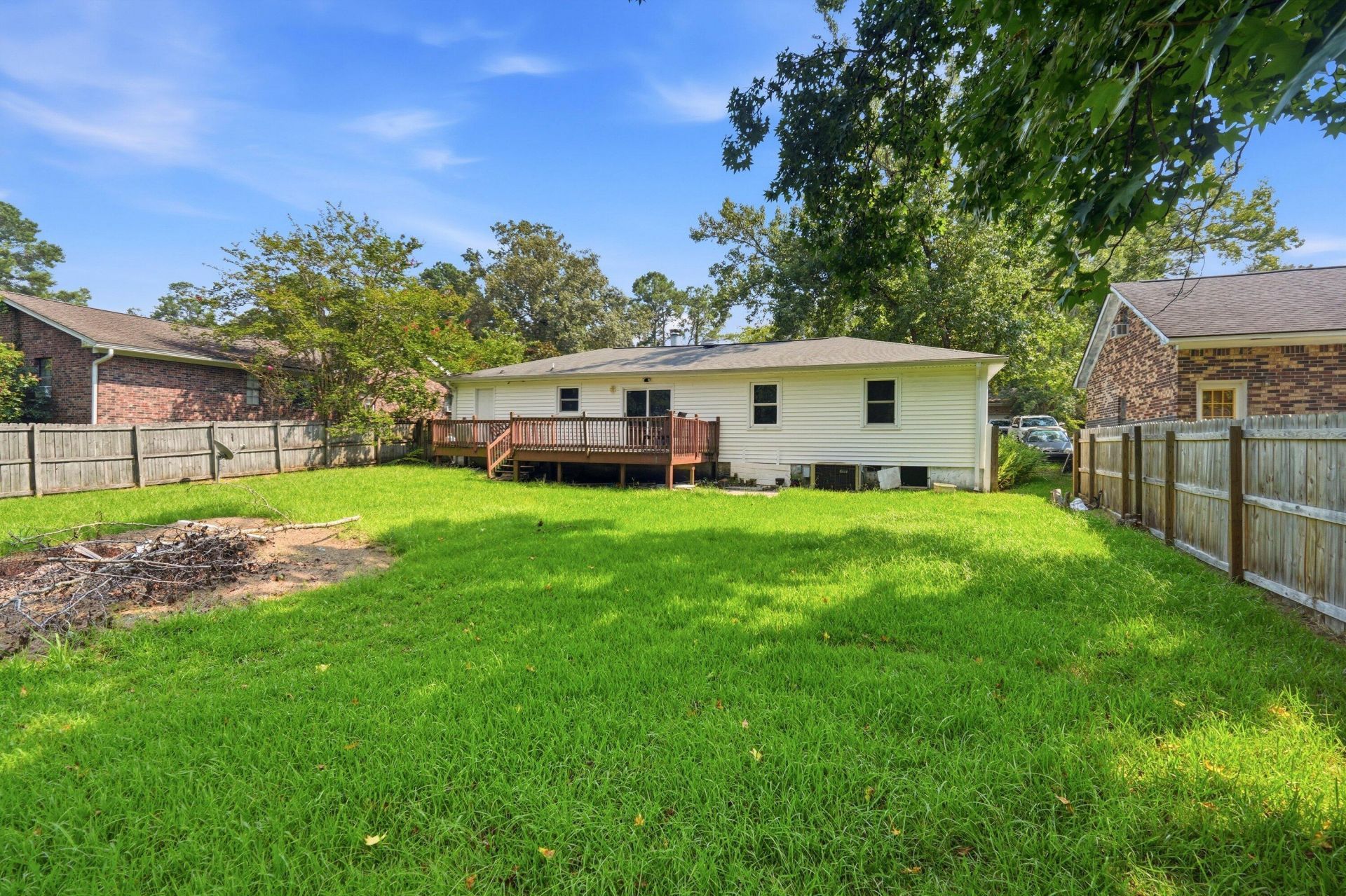 220 Crestwood Drive Photo 23