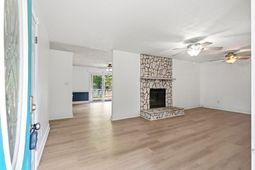 220 Crestwood Drive photo 4