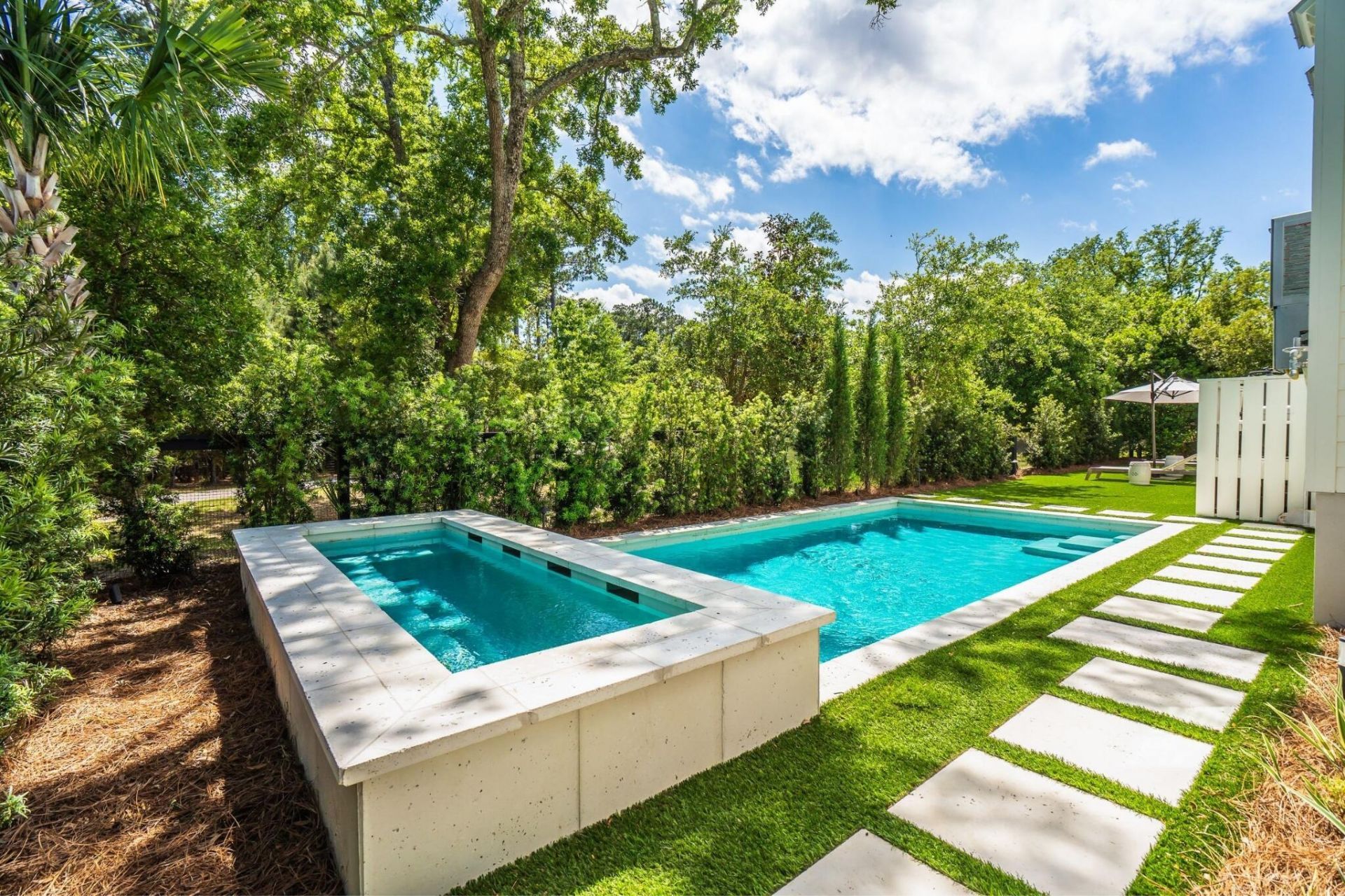 321 Bayley Road Photo 4