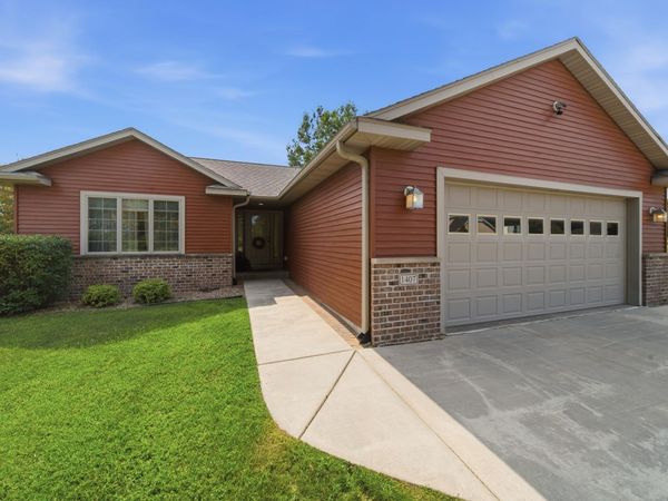 1407 Woodland Way , Lake City, MN 55041
