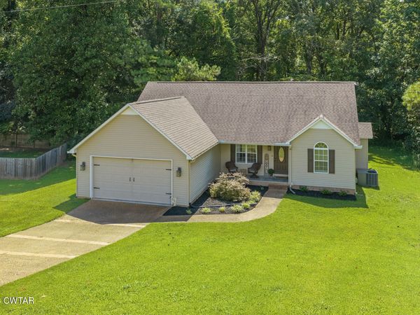 44 Stonehedge Drive , Lexington, TN 38351