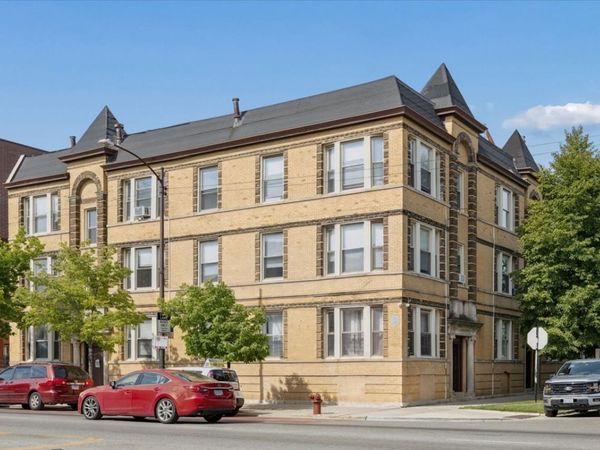 2405 W McLean Avenue , Unit 1, Chicago, IL 60647