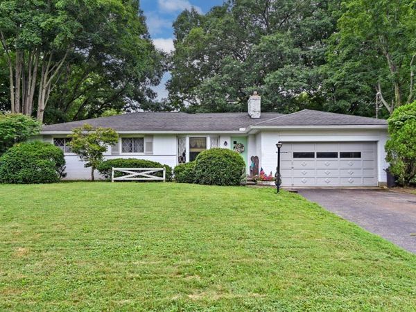 106 Wrenwood Lane, Terrace Park, OH 45174
