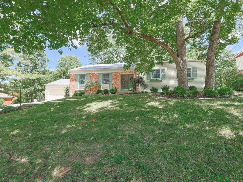 5592 Windermere Lane, Fairfield, OH 45014 Photo 1