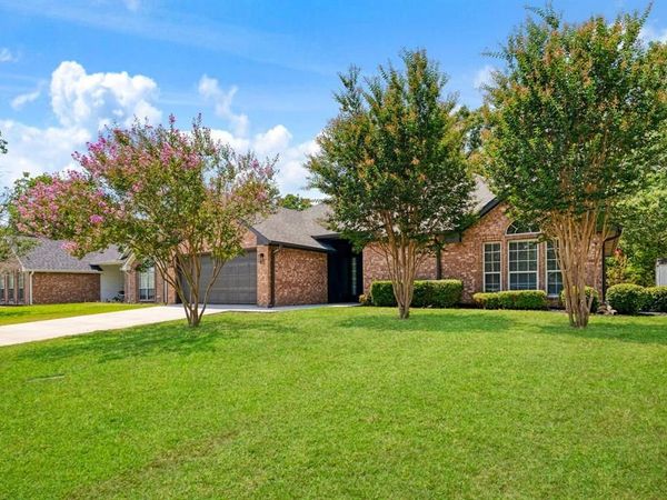 470 Chestnut Lane, Reno, TX 75462