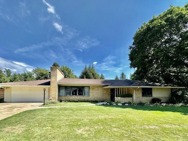 1801 Kingsbury Avenue, La Porte, IN 46350