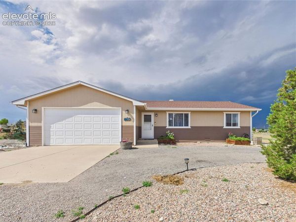 1147 E Beardsley Place, Pueblo West, CO 81007