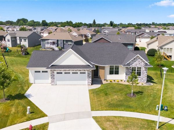 4135 Tall Pines Court, Marion, IA 52302