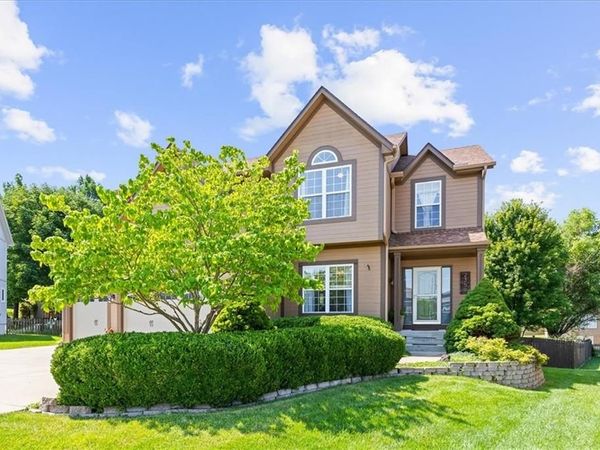 2359 SW Eagle View Drive, Lee's Summit, MO 64082