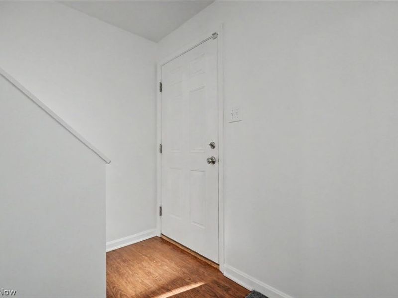 1881 Hanover Street, Cuyahoga Falls, OH 44221 Photo 23