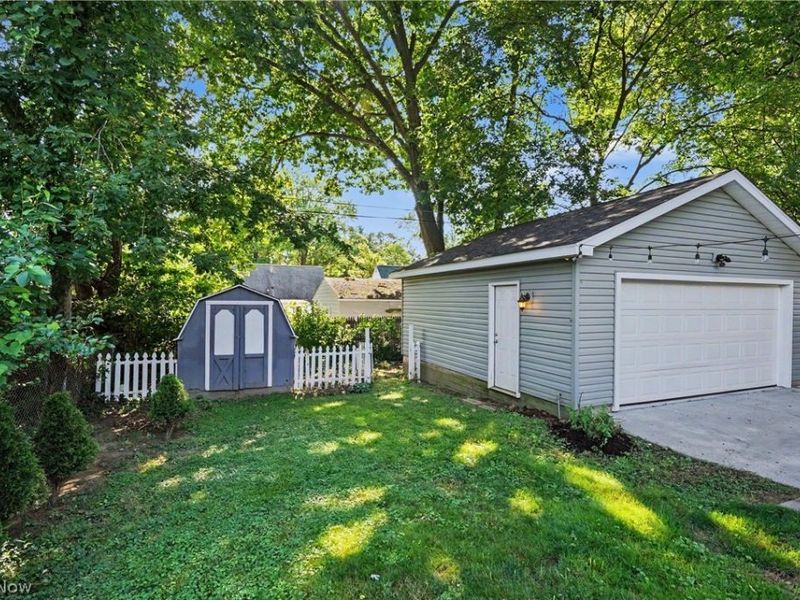 1881 Hanover Street, Cuyahoga Falls, OH 44221 Photo 37