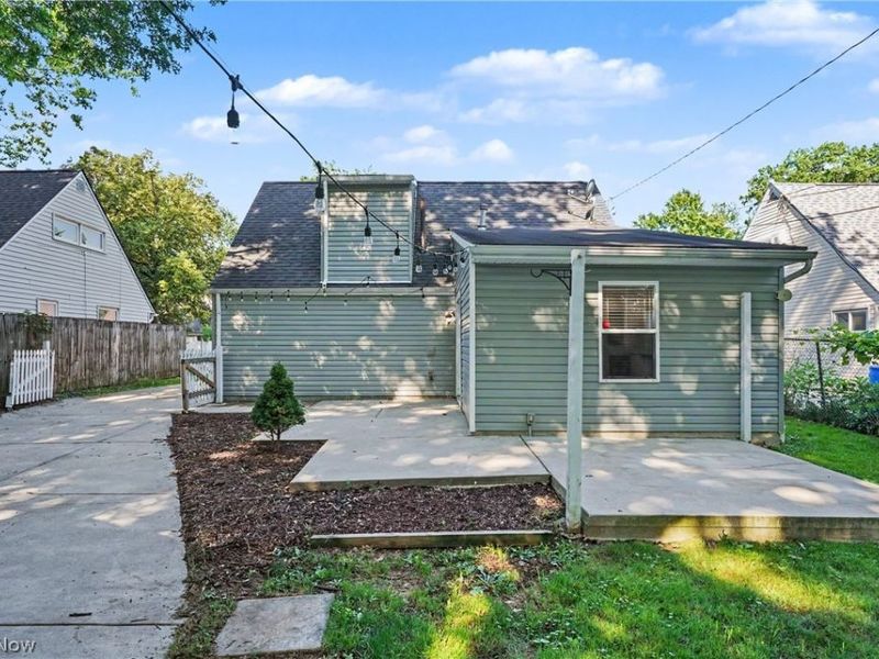 1881 Hanover Street, Cuyahoga Falls, OH 44221 Photo 40