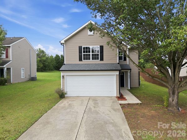 8207 Belmont Stables Drive , Charlotte, NC 28216