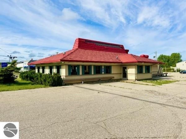 1405 Wright Avenue, Alma, MI 48801
