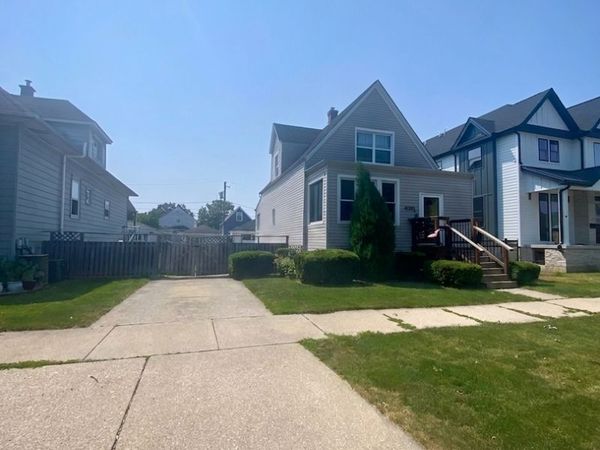 1224 Gunderson Avenue , Berwyn, IL 60402