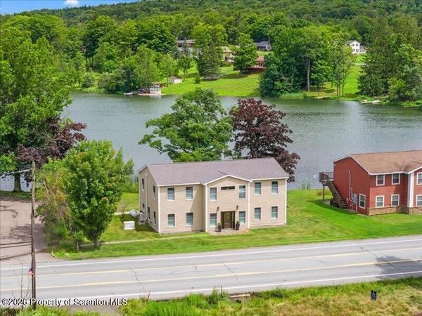 16523 Pennsylvania 706 , Montrose, PA 18801