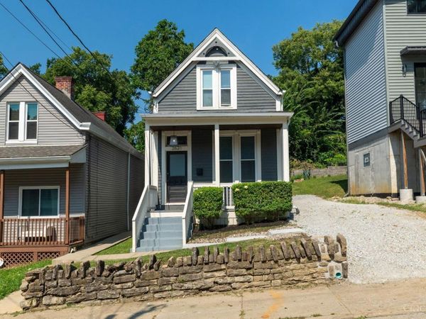2621 Hackberry Street, Cincinnati, OH 45206