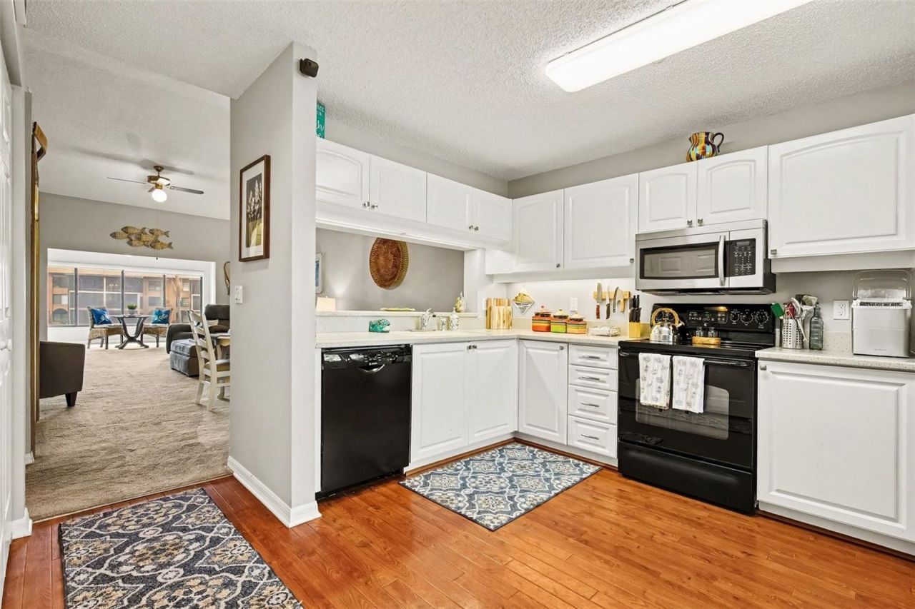 5652 Ashton Lake Drive, Unit 5652, Sarasota, FL 34231 Photo