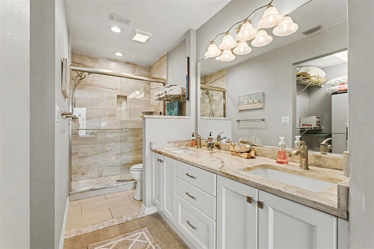 5652 Ashton Lake Drive, Unit 5652, Sarasota, FL 34231 Photo