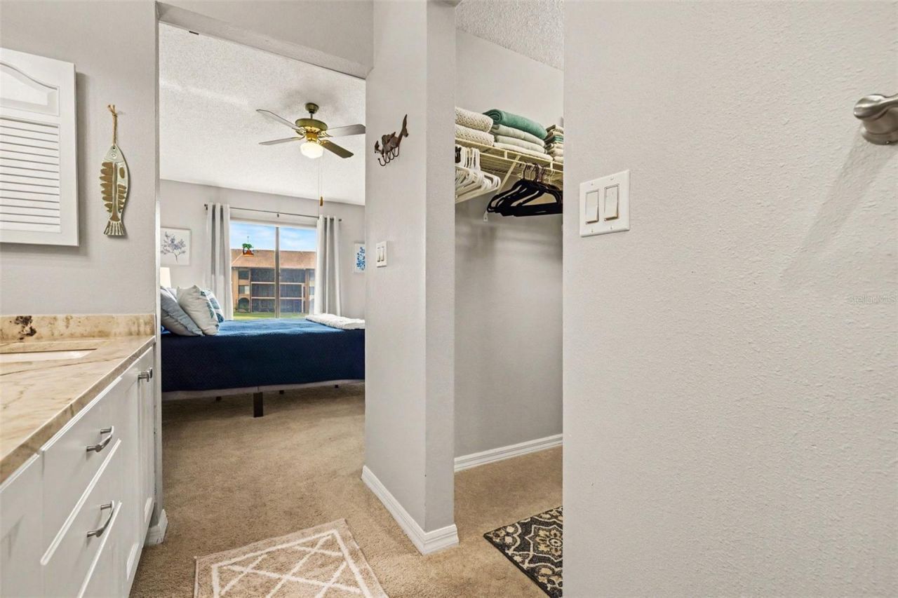 5652 Ashton Lake Drive, Unit 5652, Sarasota, FL 34231 Photo