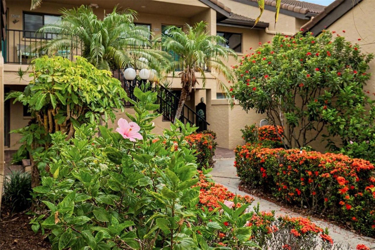 5652 Ashton Lake Drive, Unit 5652, Sarasota, FL 34231 Photo