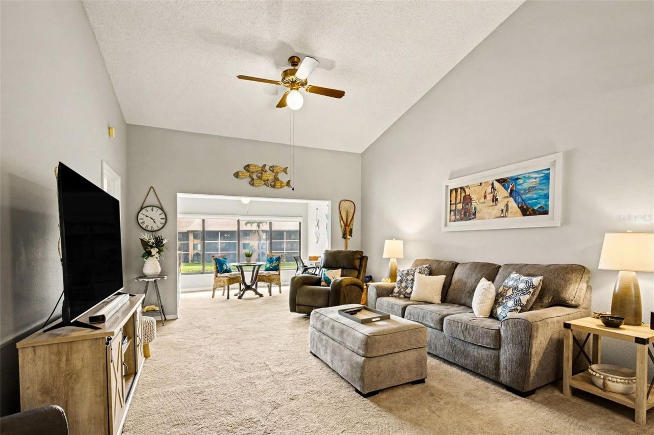 5652 Ashton Lake Drive, Unit 5652, Sarasota, FL 34231 Photo