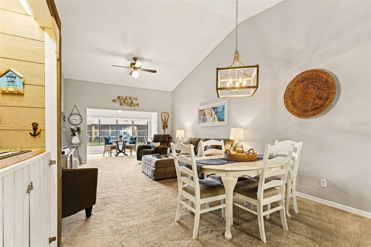 5652 Ashton Lake Drive, Unit 5652, Sarasota, FL 34231 Photo