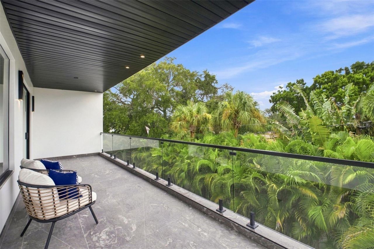 1076 Snell Isle Boulevard Ne, Saint Petersburg, FL 33704 Photo