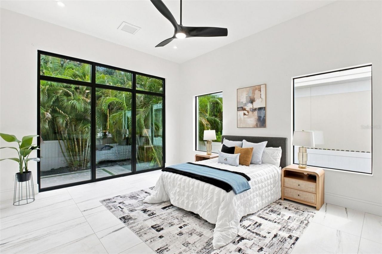 1076 Snell Isle Boulevard Ne, Saint Petersburg, FL 33704 Photo