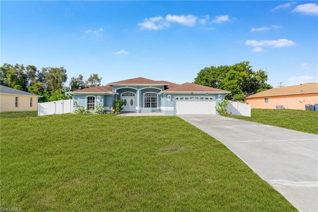 775 Arundel Cir, Fort Myers, FL 33913 Photo