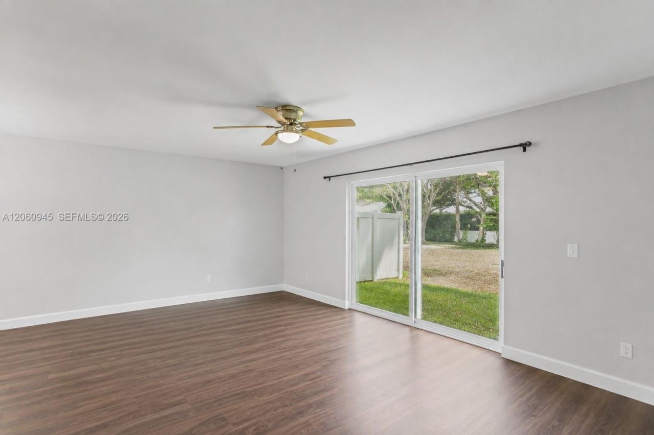 634 NW 208th Dr , Pembroke Pines, FL 33029 Photo
