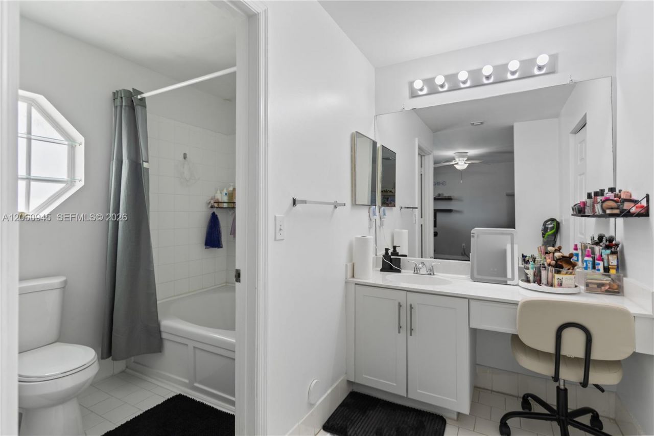 634 NW 208th Dr , Pembroke Pines, FL 33029 Photo
