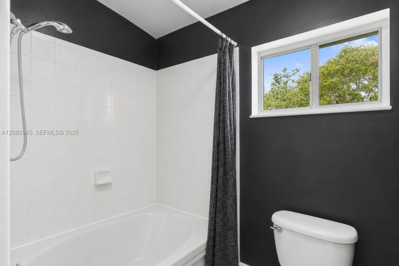 634 NW 208th Dr , Pembroke Pines, FL 33029 Photo