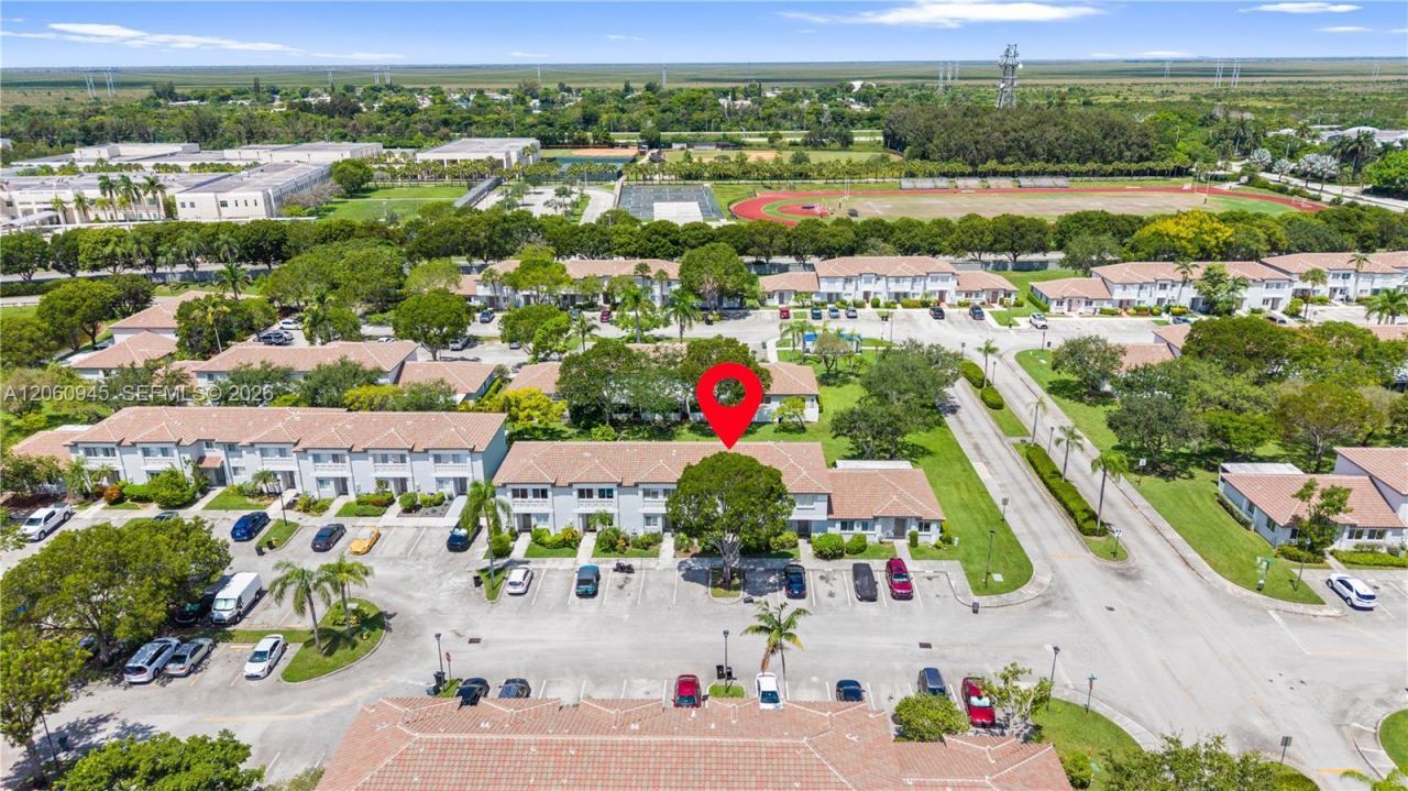 634 NW 208th Dr , Pembroke Pines, FL 33029 Photo