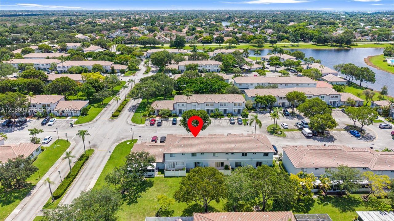 634 NW 208th Dr , Pembroke Pines, FL 33029 Photo