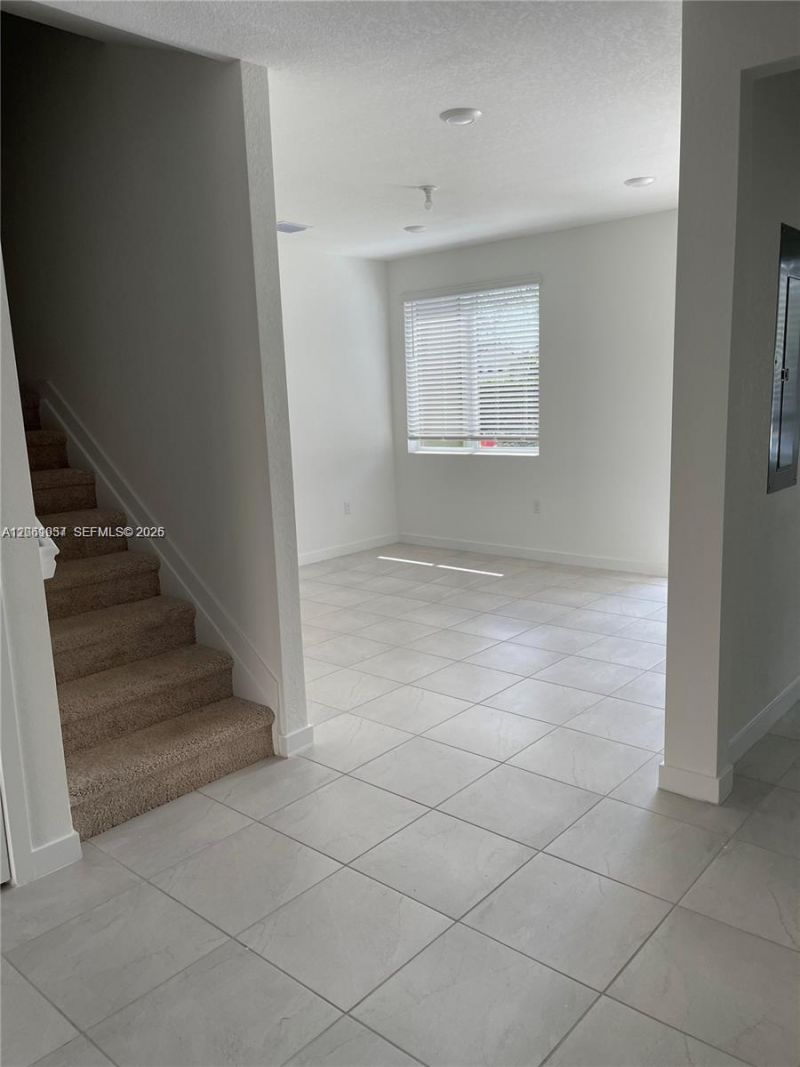 2435 SE 11th St , Homestead, FL 33035 Photo