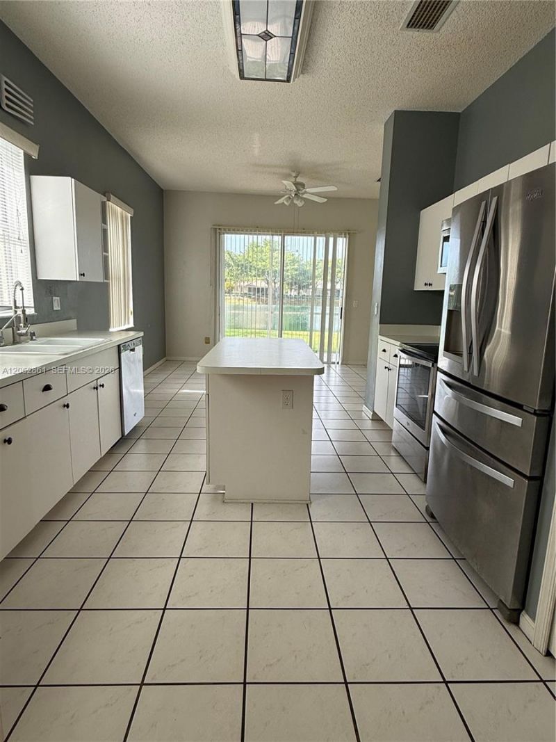 2435 SE 7th Pl, Unit 2435, Homestead, FL 33033 Photo