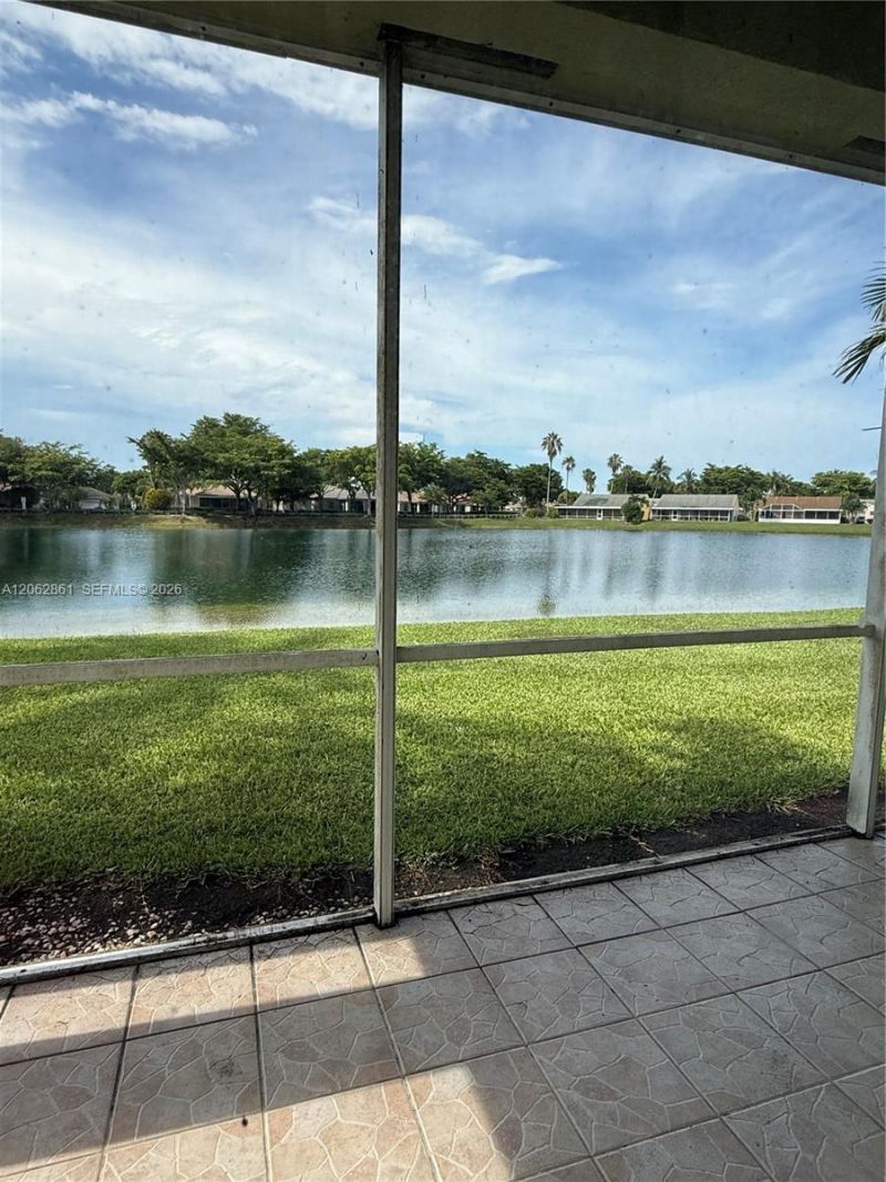 2435 SE 7th Pl, Unit 2435, Homestead, FL 33033 Photo