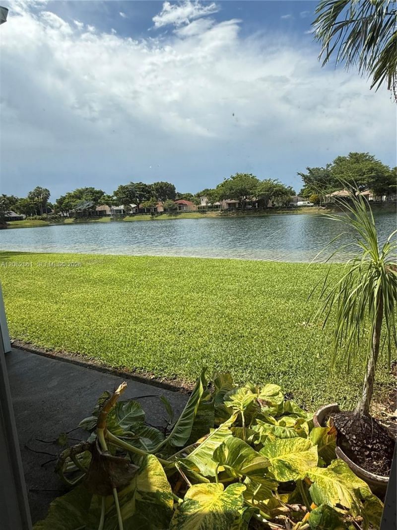 2435 SE 7th Pl, Unit 2435, Homestead, FL 33033 Photo