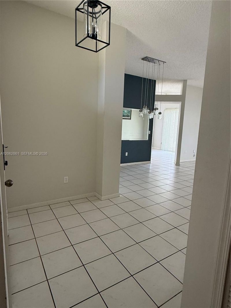 2435 SE 7th Pl, Unit 2435, Homestead, FL 33033 Photo
