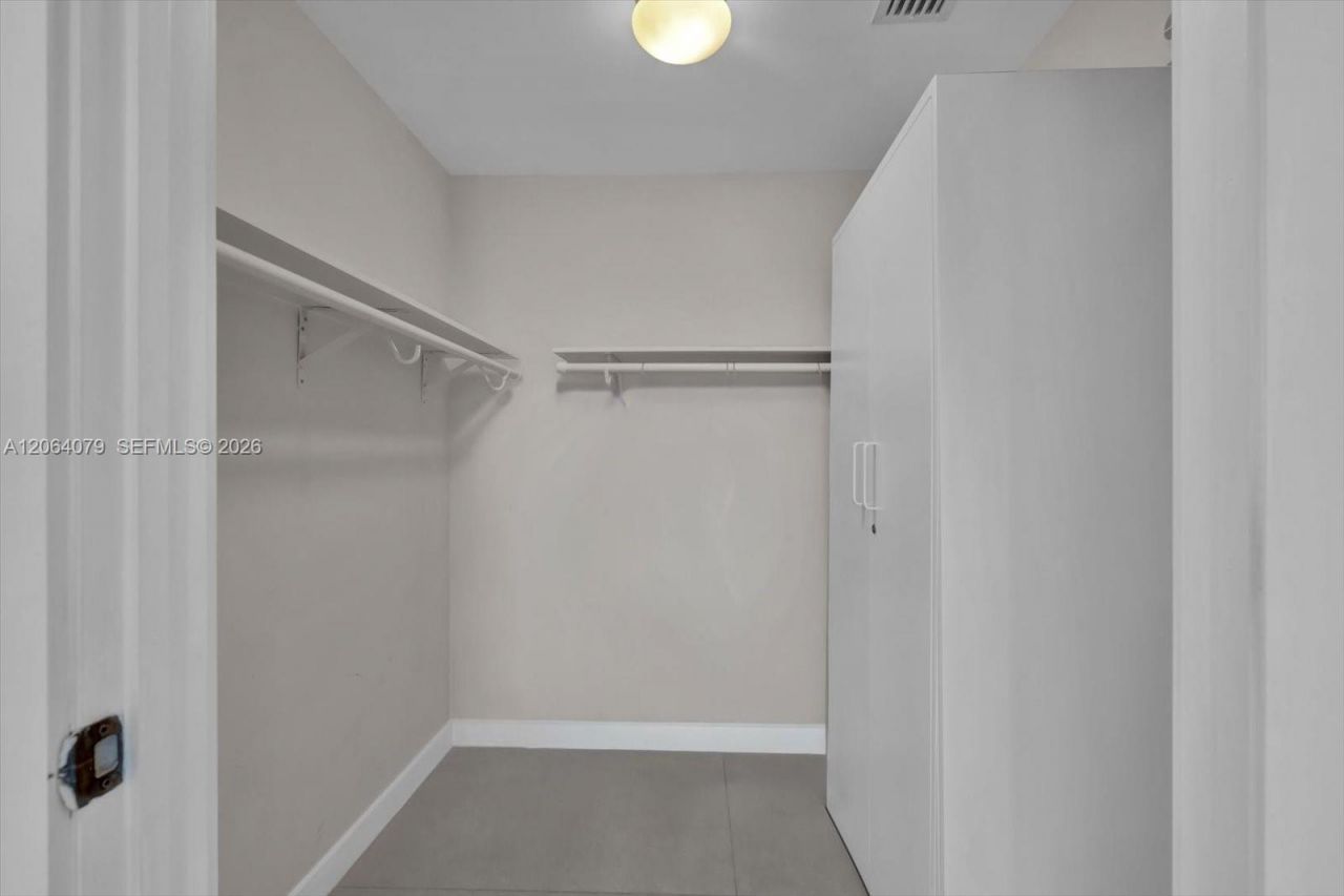 485 Brickell Ave , Unit 2103, Miami, FL 33131 Photo