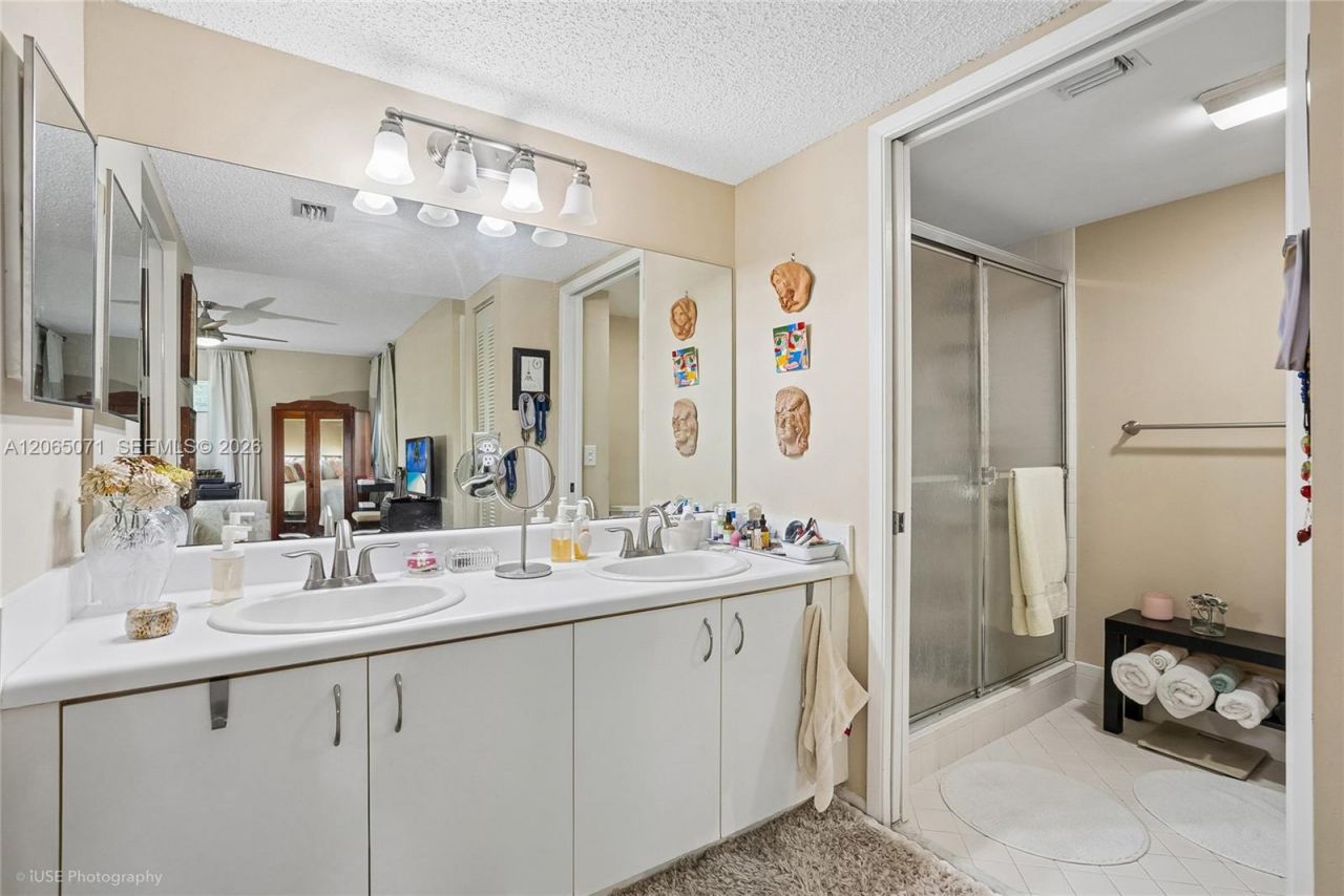 900 SW 142nd Ave , Unit 301L, Pembroke Pines, FL 33027 Photo