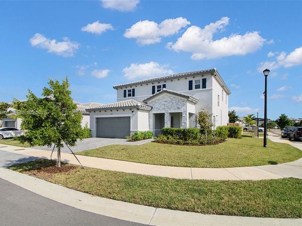 879 SE 26th Ter, Unit 1, Homestead, FL 33035