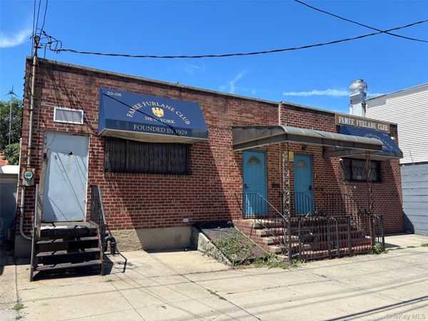2008 127th Street , College Point, NY 11356