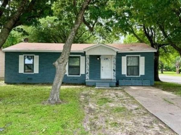 1505 Lynn Street , Bonham, TX 75418